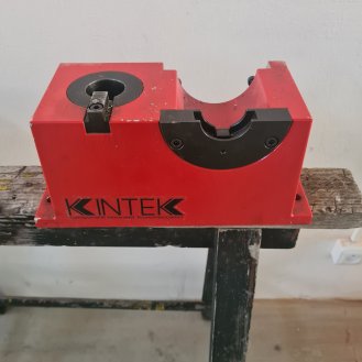 Držák na montáž / demontáž nástrojů Kintek